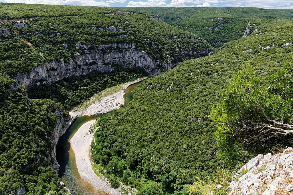 Zoom sur les gorges de l’Ardèche, un joyau de la nature