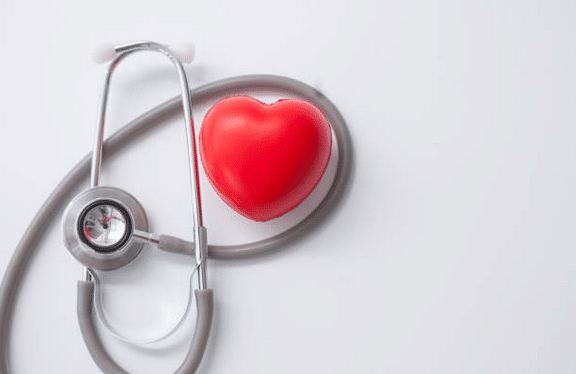 5-idees-recues-cholesterol-coeur-stethoscope-sante